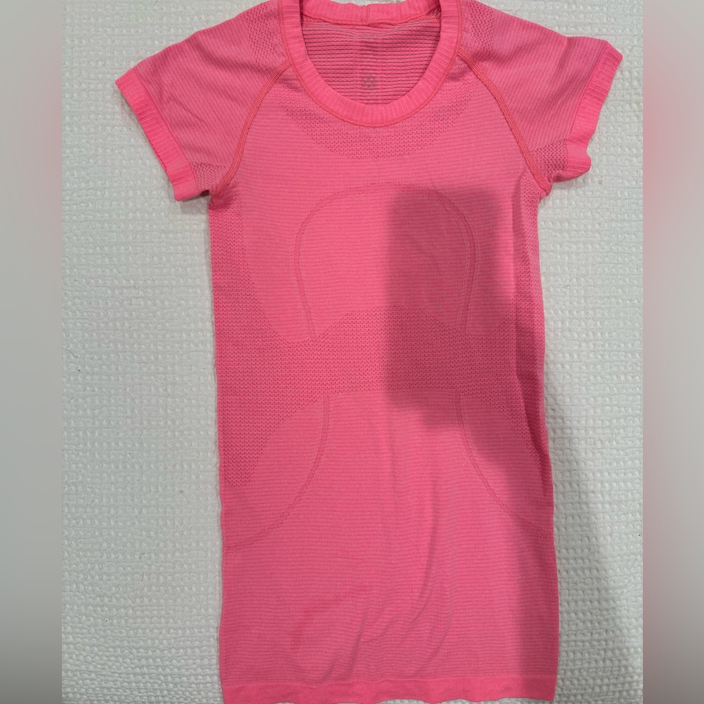 lululemon athletica Pink Short Sleeve Tee